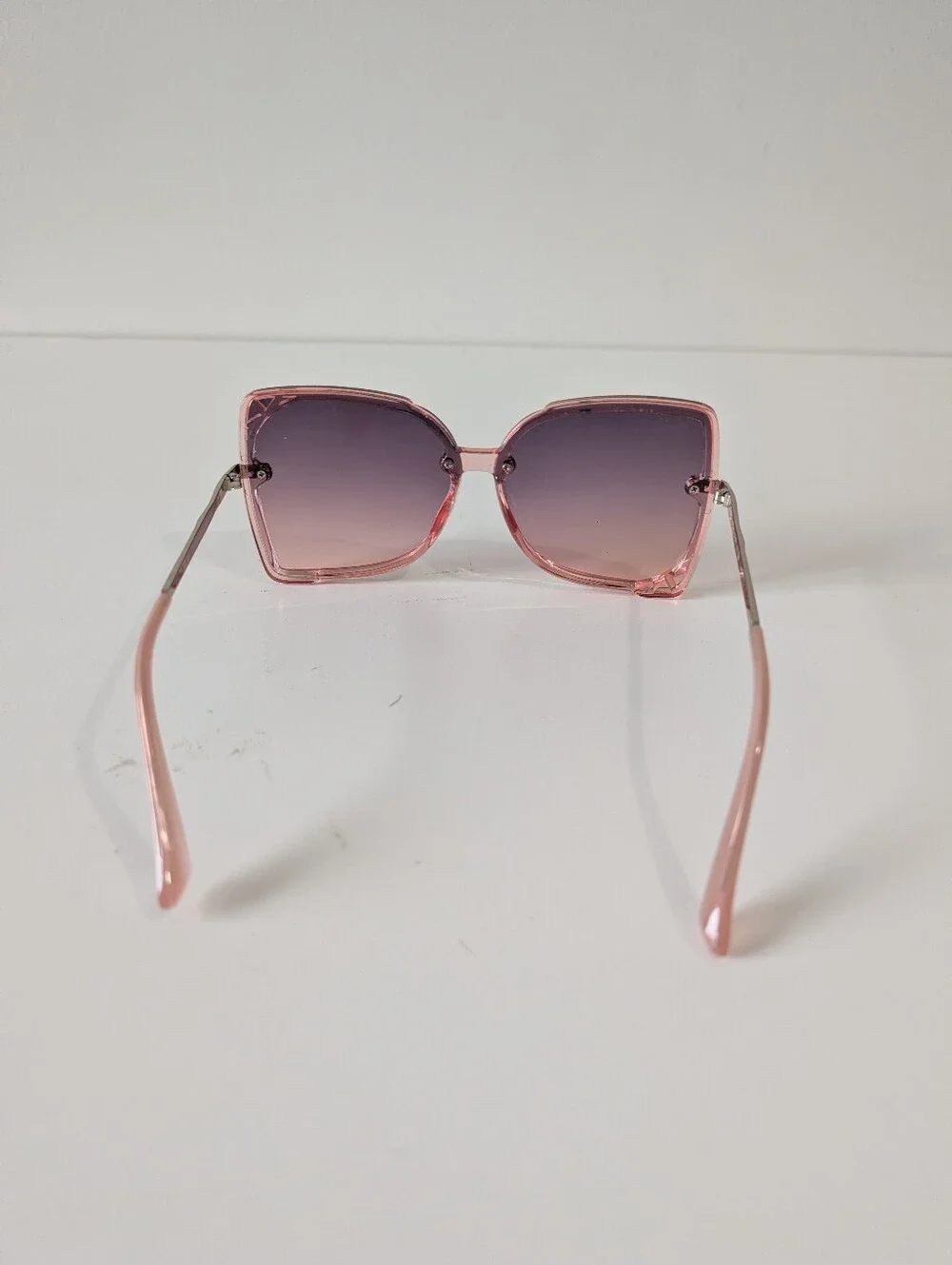Tahari Pink Purple Oversized Sunglasses